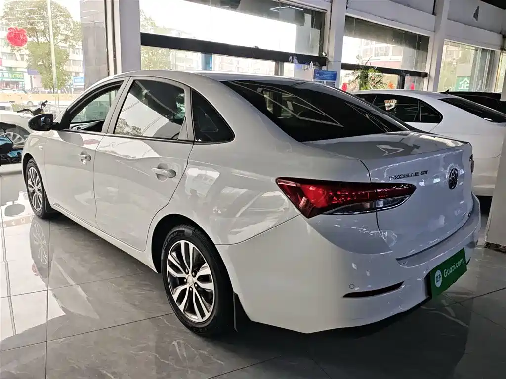 Buick Excelle 2021 Facelift 1.3T Auto Mild Hybrid Elite фото 5