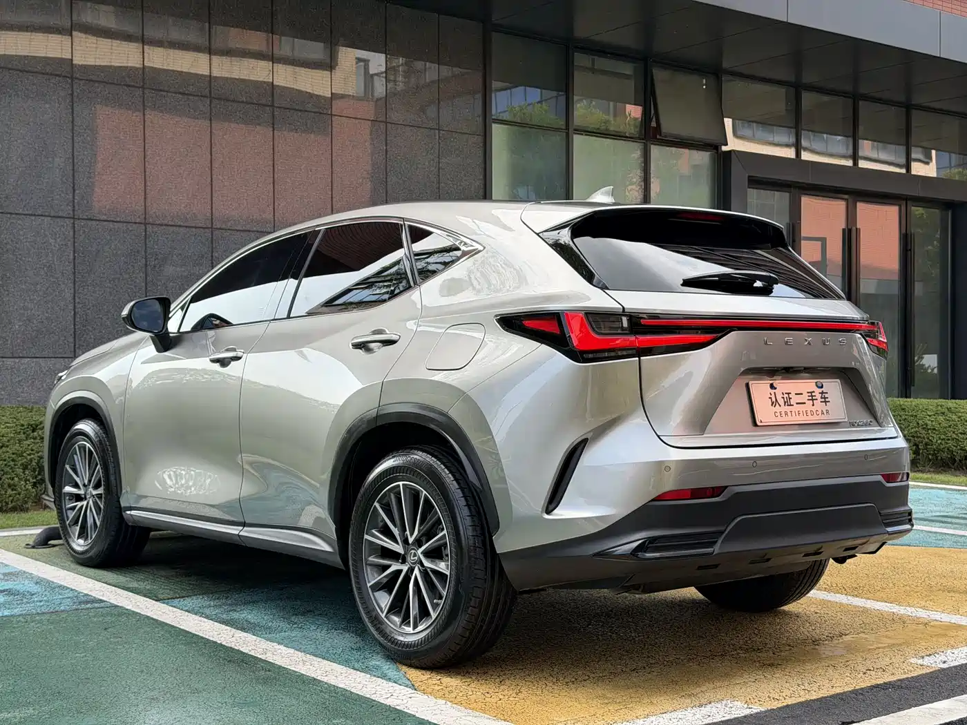 LEXUS NX