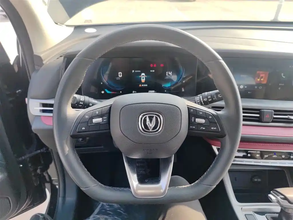 Фото 11 - Changan CS55 PLUS
