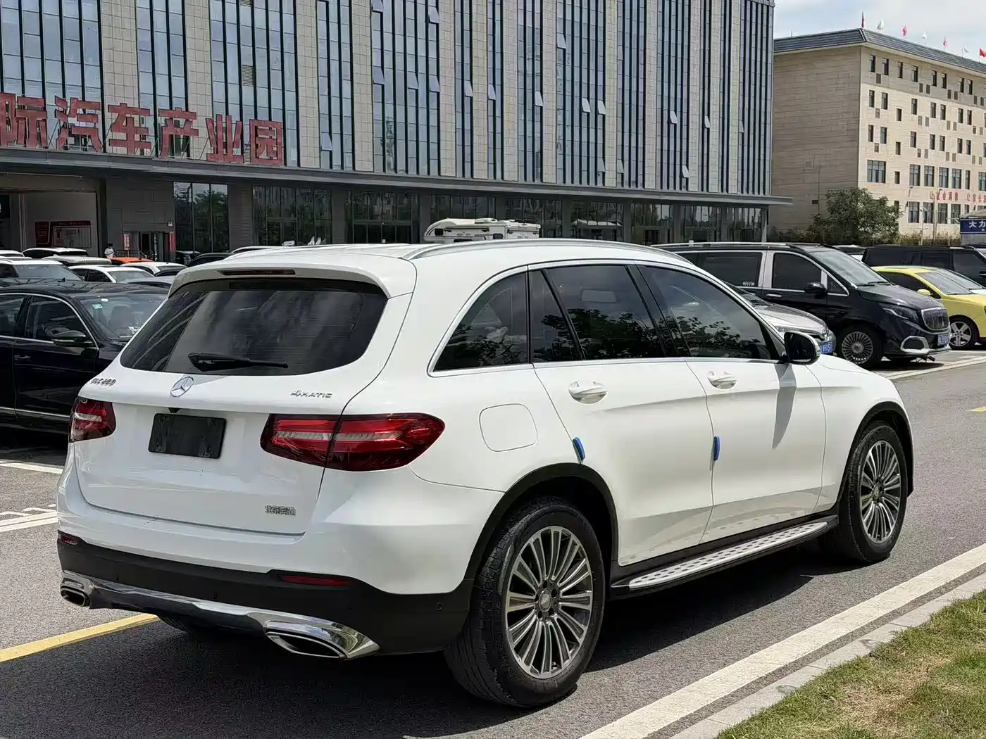 Mercedes-Benz GLC 2017 GLC 200 4MATIC фото 13