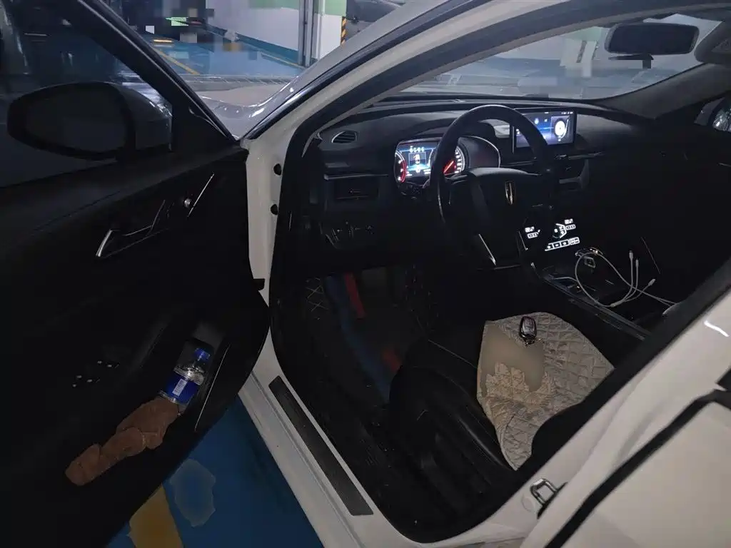 Hongqi H5 2020 1.5T DCT Qiyue Edition фото 13