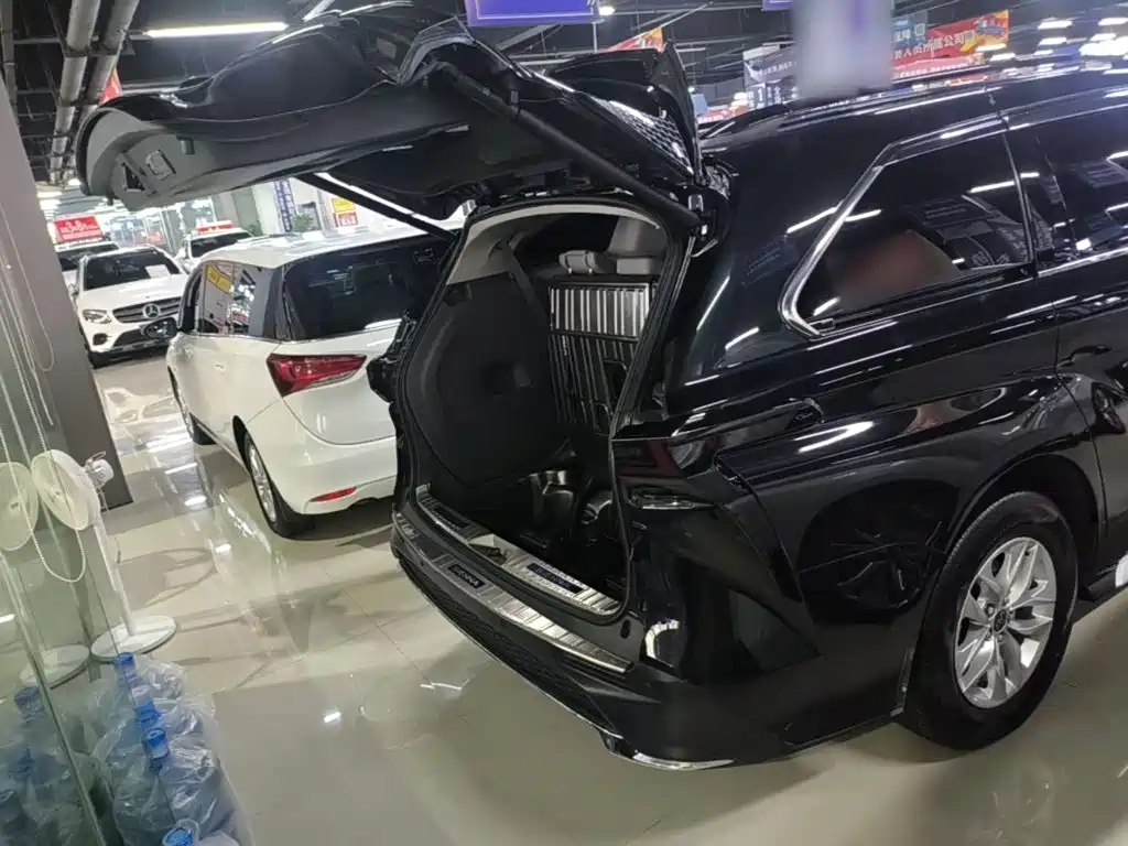 Toyota Granvia 2025 2024 2.5L Hybrid Comfort