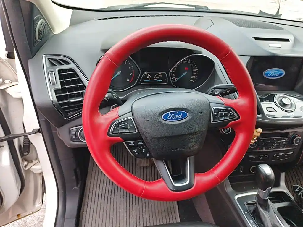 Photo 6 - Ford Kuga