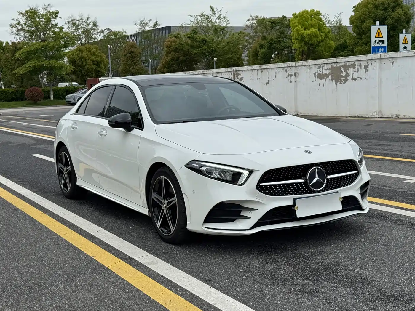 Mercedes-Benz A-Class 2020 Facelift A 220 L 4MATIC Sport Sedan фото 3
