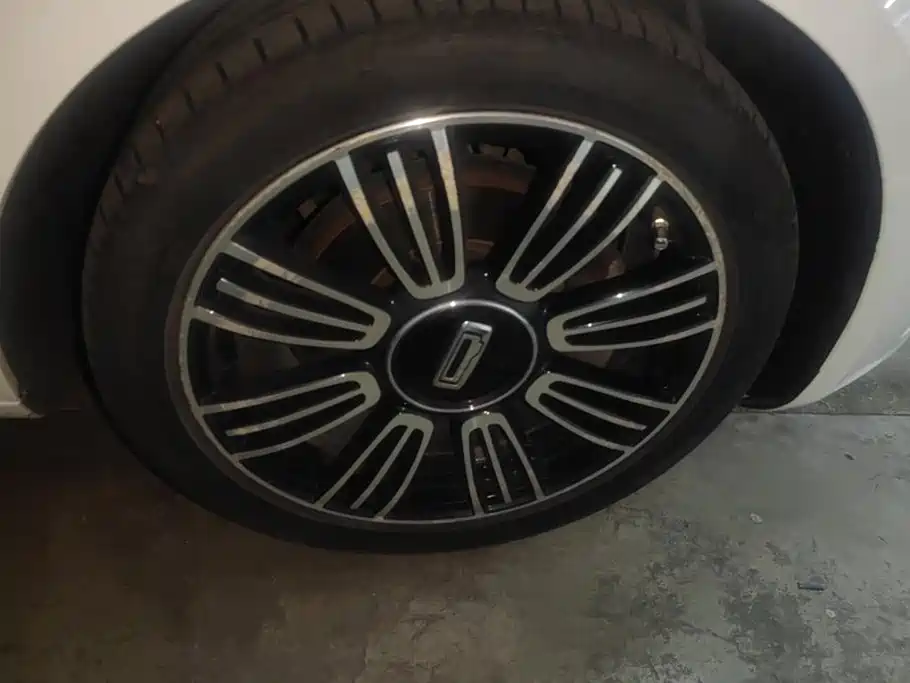 Qoros 3 2020 2021 Model 3S Sedan 1.5T CVT Leading