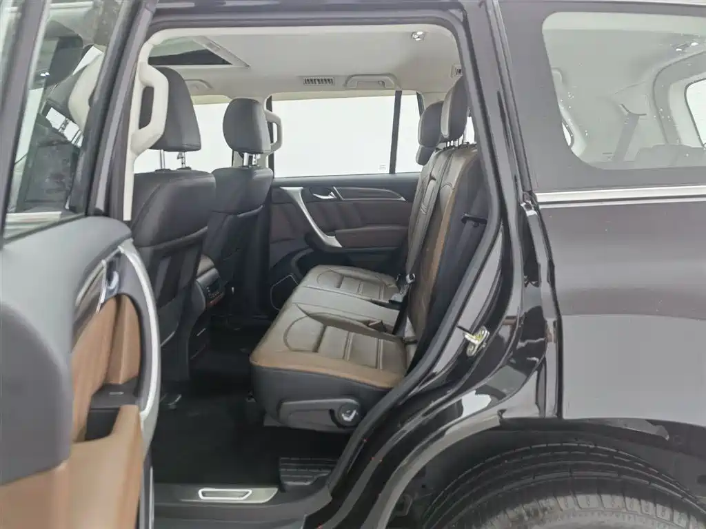Haval H9 2017 2.0T Petrol 4WD Luxury 7-seater фото 15