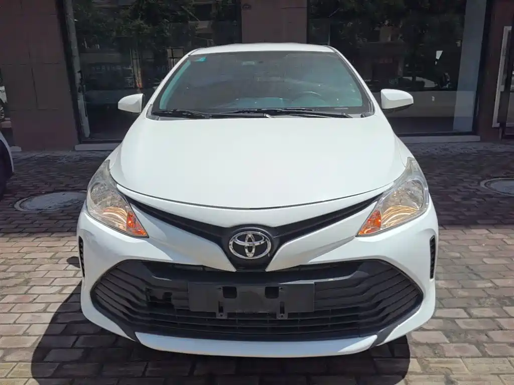 Toyota Vios 2017 1.5L CVT Pioneer фото 3