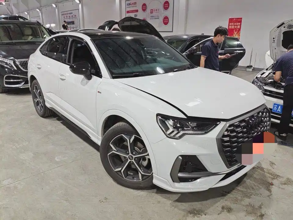 Audi Q3 Sportback 2024 40 TFSI Fashion фото 2