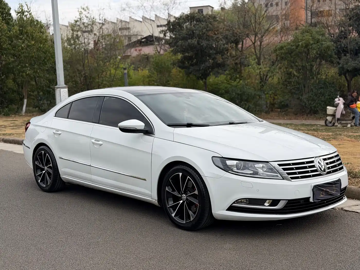 Volkswagen FAW-Volkswagen CC 2015 1.8TSI Premium фото 3