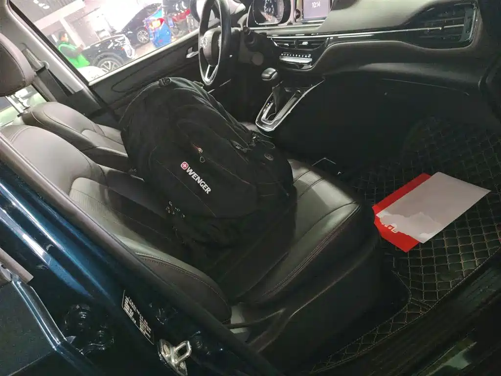 GAC Trumpchi Trumpchi M6 2019 270T DCT Premium Edition (6-seater) (China VI) фото 25