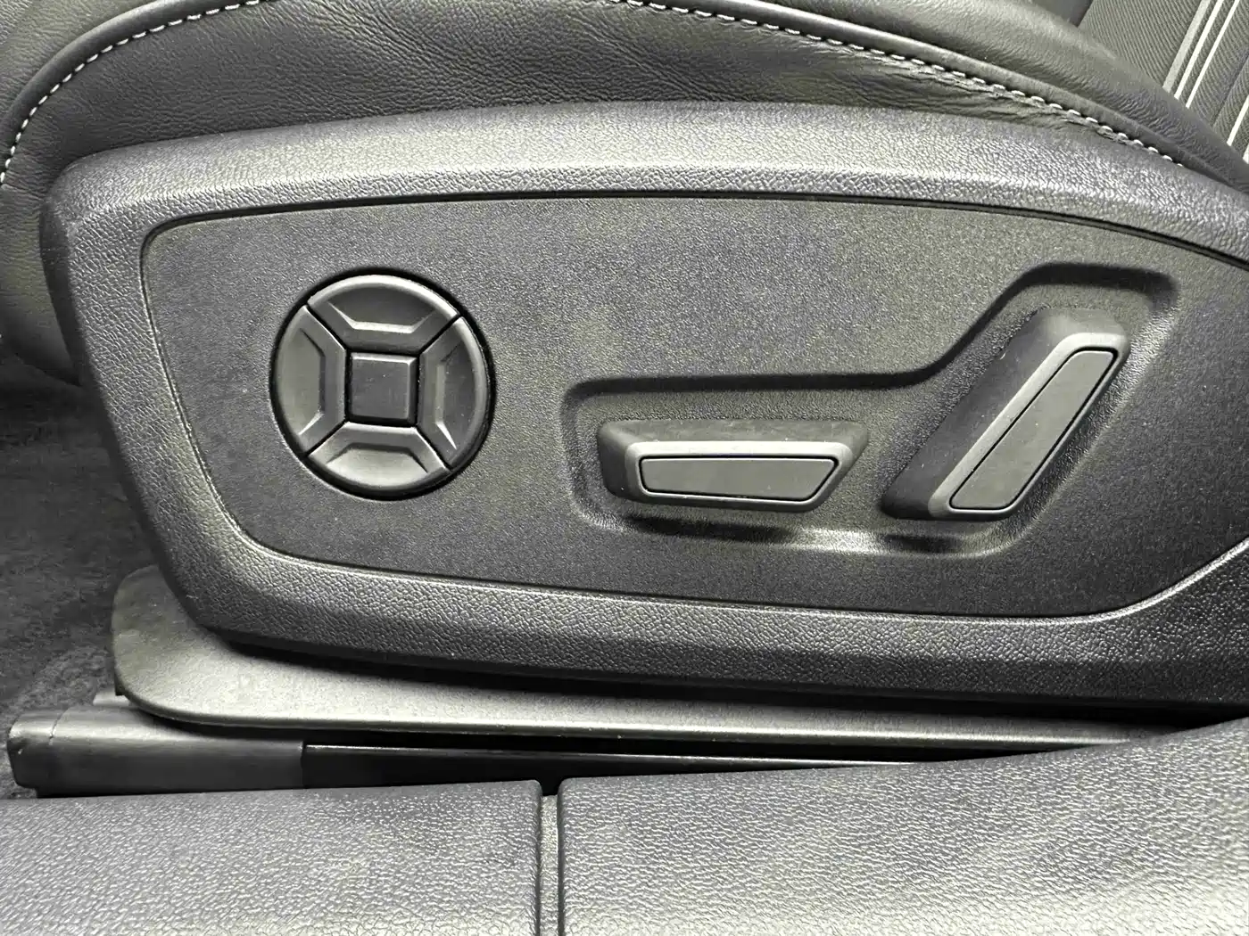 Audi A3 2023 Facelift A3L Limousine 35 TFSI Fashion Sport фото 10