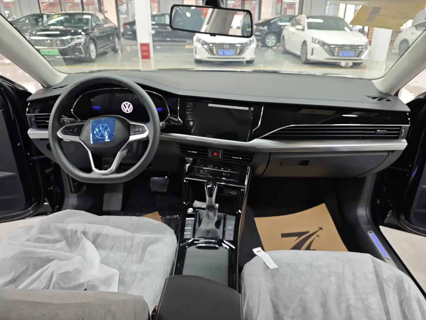 VOLKSWAGEN PASSAT NEW ENERGY