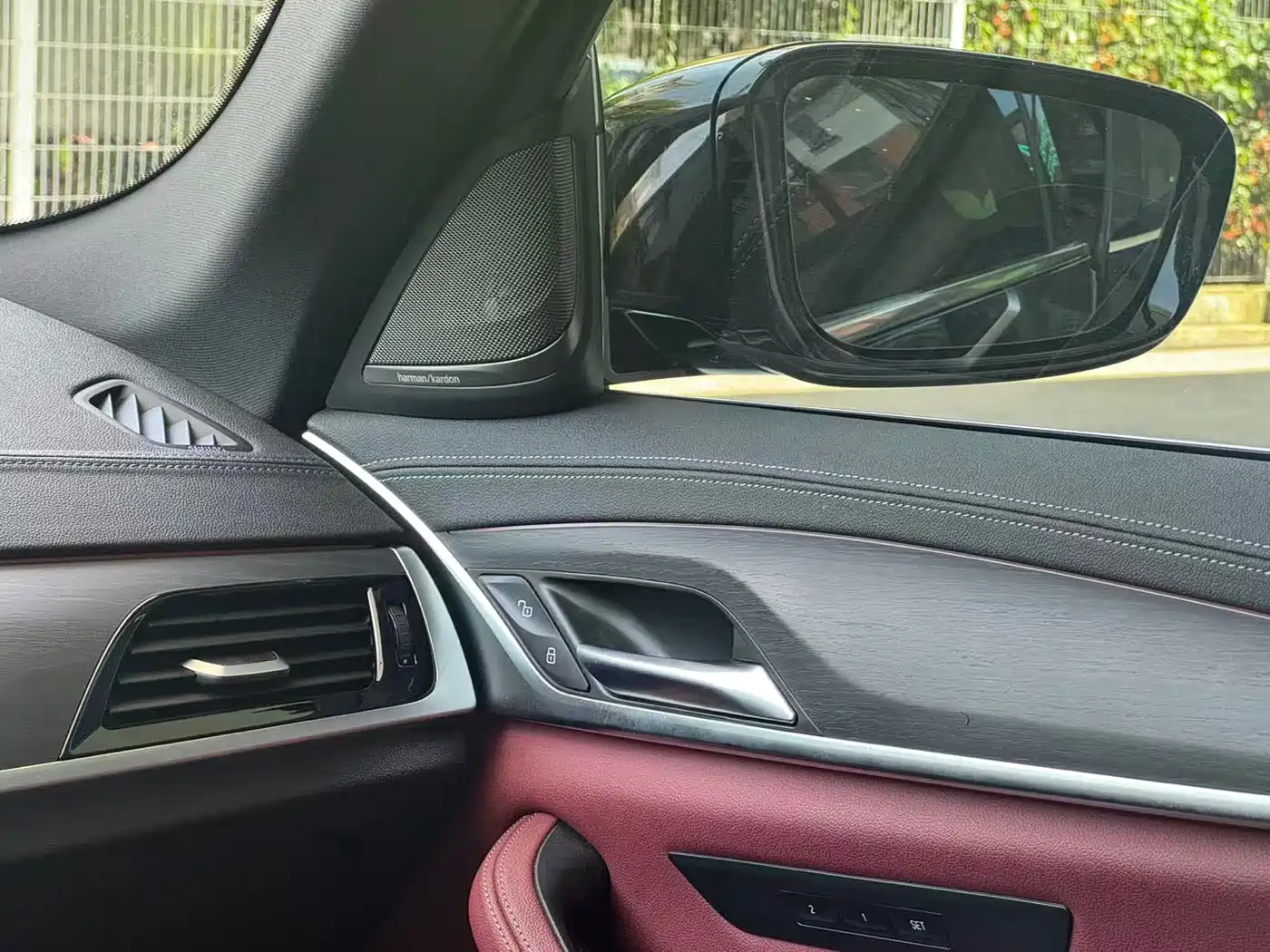 BMW 5 Series 2022 530Li Exclusive M Sport Package фото 17