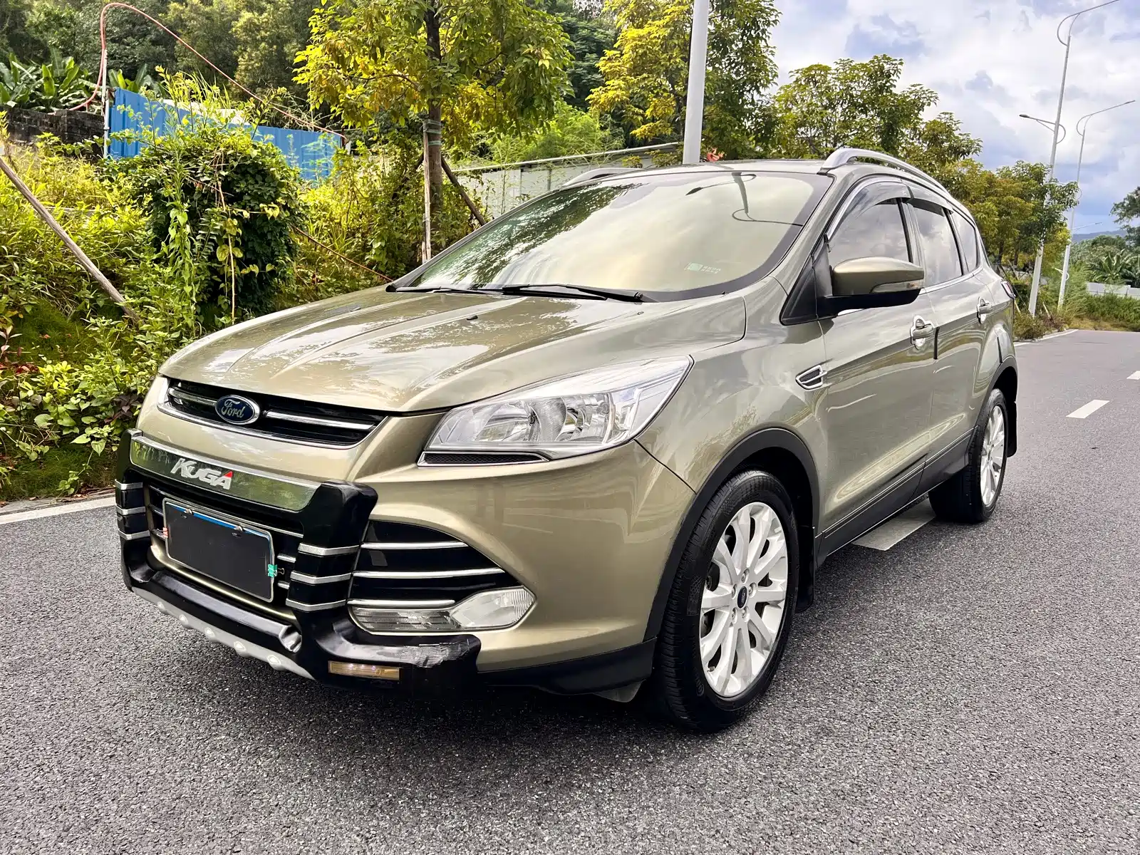 Фото 1 - Ford Kuga