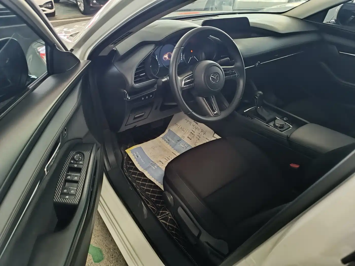 Mazda Mazda3 Axela 2020 2.0L Automatic Zhi Ya Edition фото 4