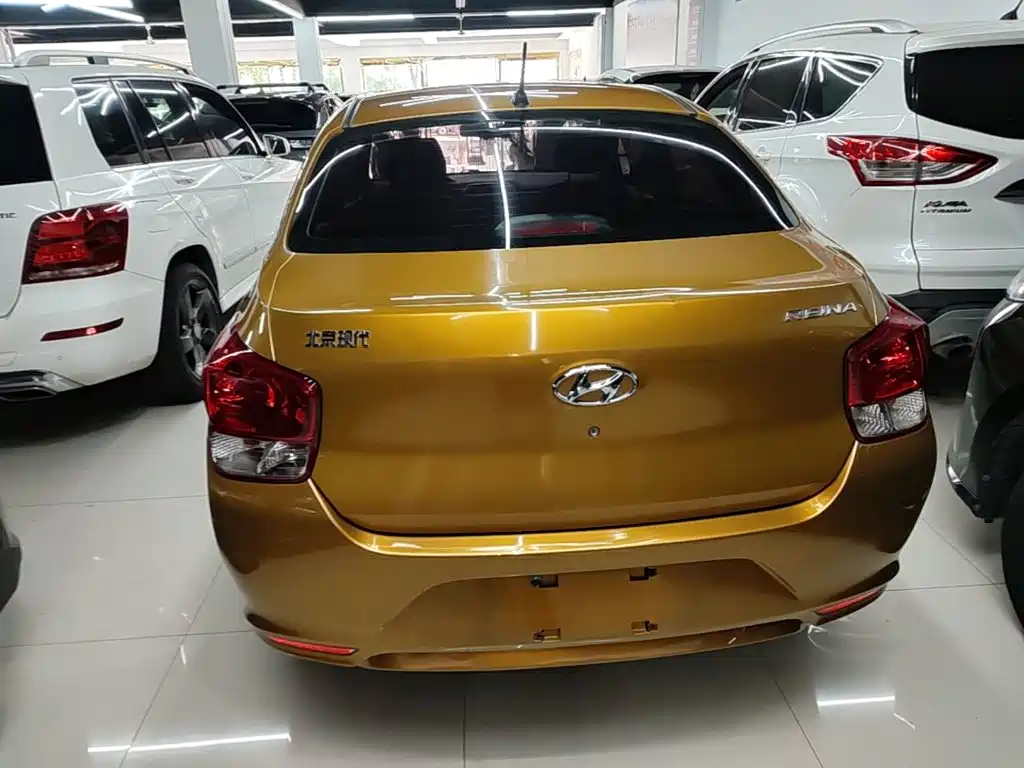 صورة 4 - Hyundai Verna