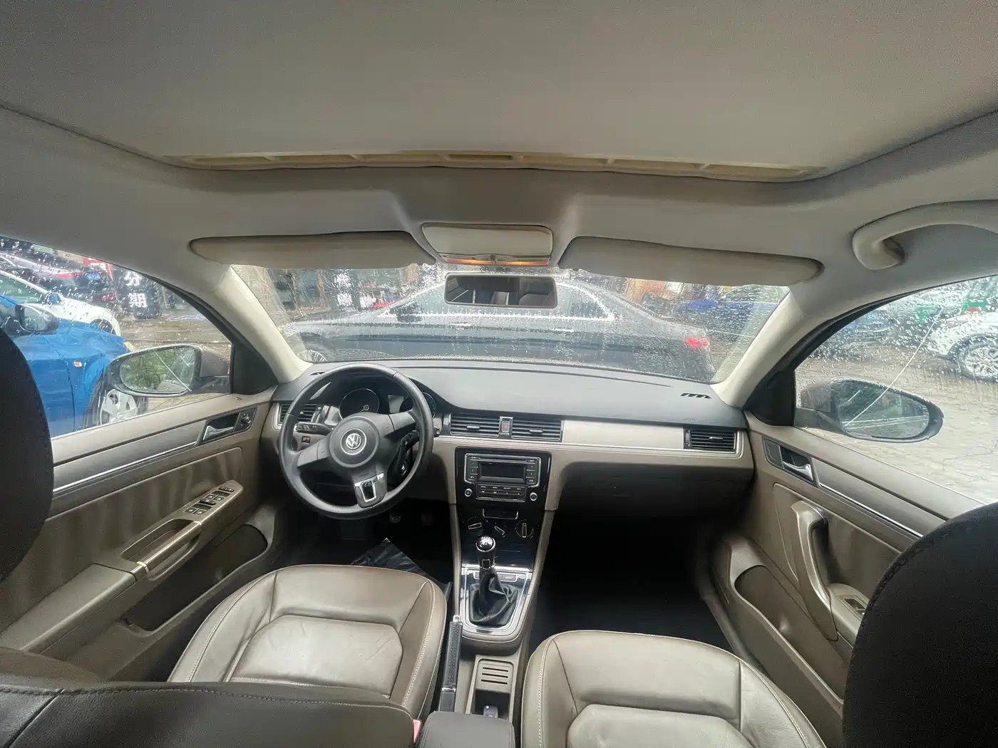 Volkswagen Bora 2014 1.6L Manual Comfort Edition фото 2