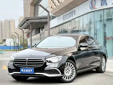 Mercedes-Benz E