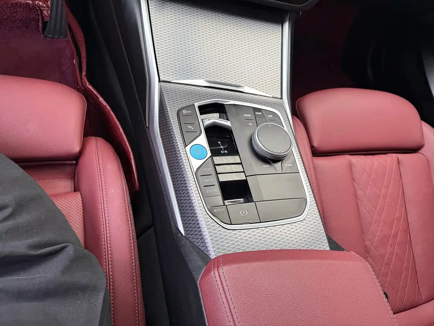 BMW i3 2024 eDrive 40 L Night Sport Package фото 8