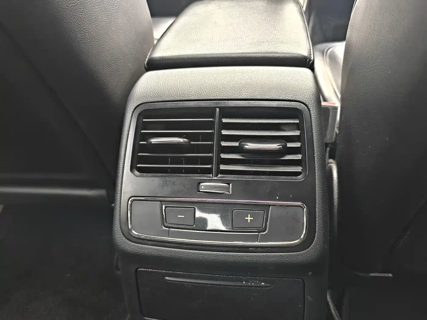 Audi A4L 2018 30th Anniversary 40 TFSI Sport фото 24