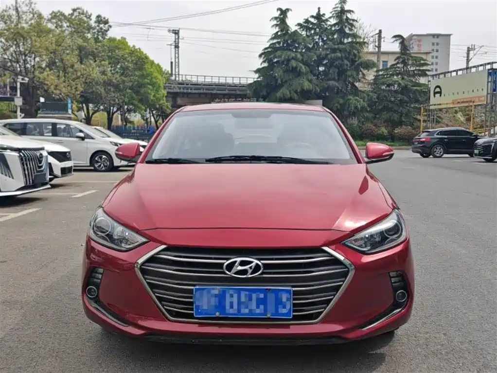 Hyundai Elantra 2016 Model 1.6L Automatic Smart Elite фото 2