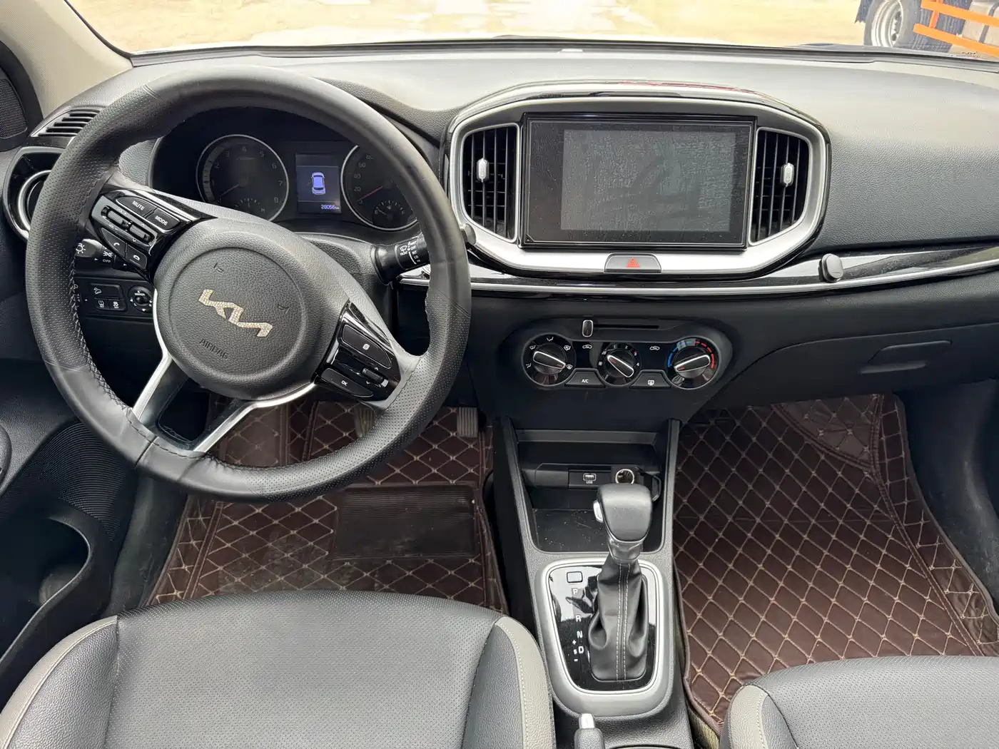 Kia KX1 2021 1.4L Automatic Fun Edition фото 4