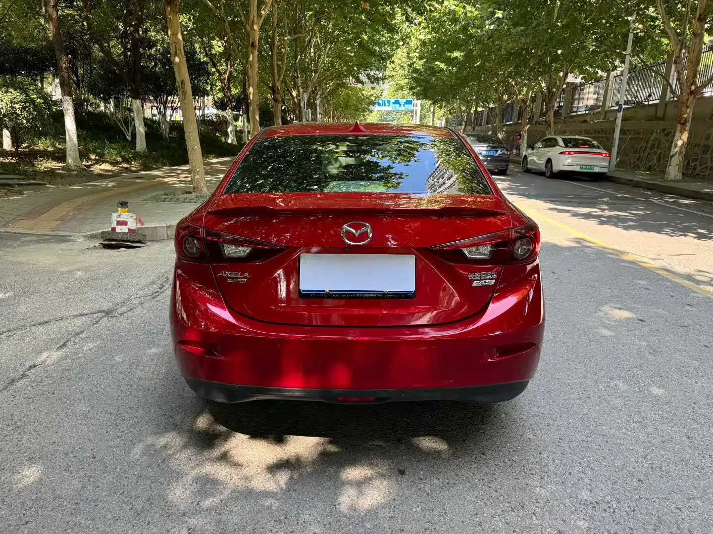 Photo 4 - Mazda Mazda 3