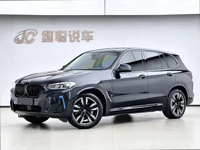 BMW iX3 Лидер