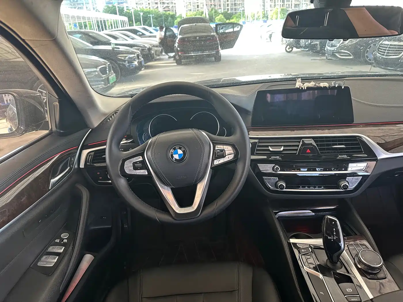 BMW 5 Series 2018 525Li Luxury Package фото 25