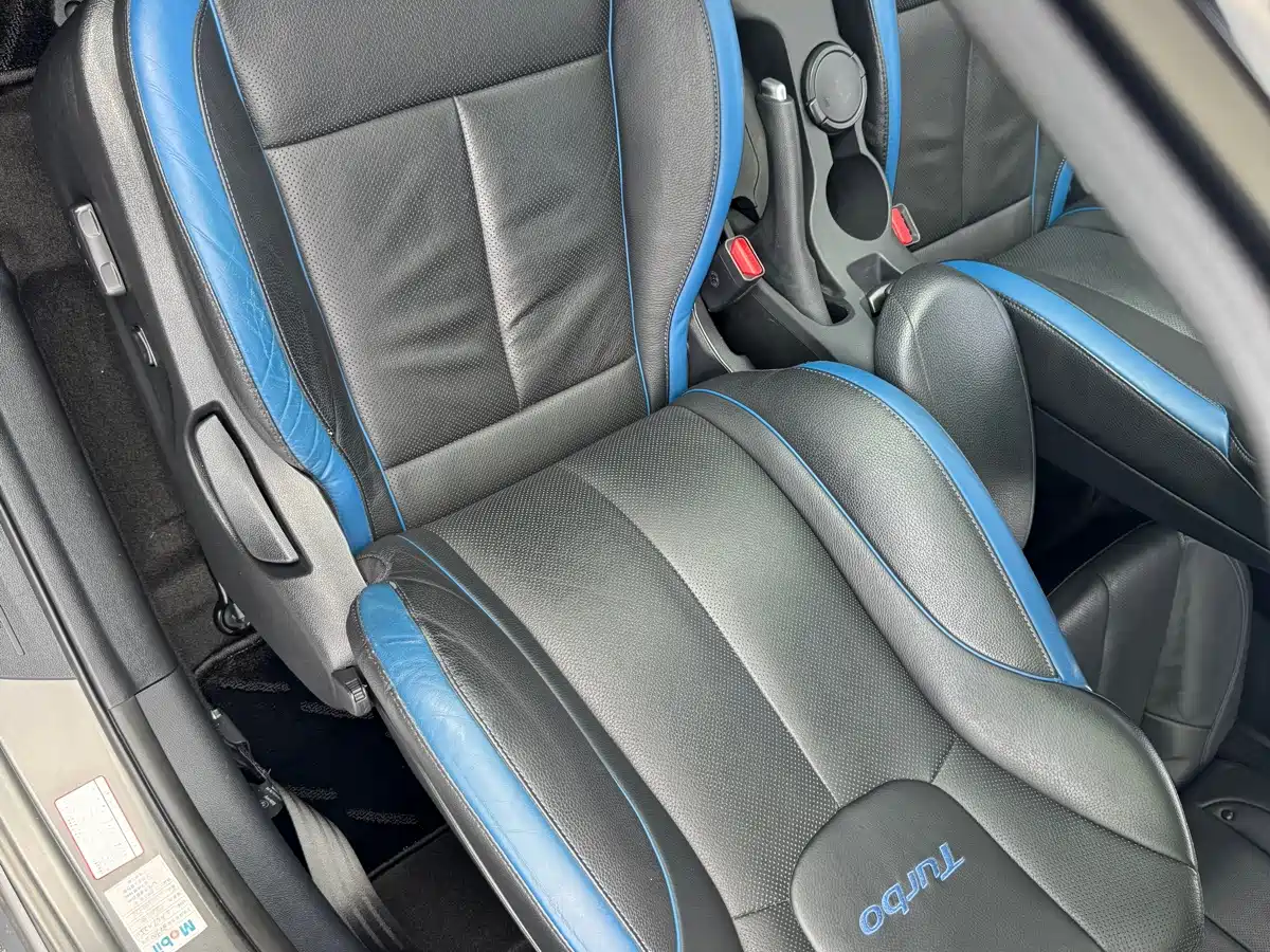 Hyundai Veloster 2014 2012 1.6T Automatic Luxury