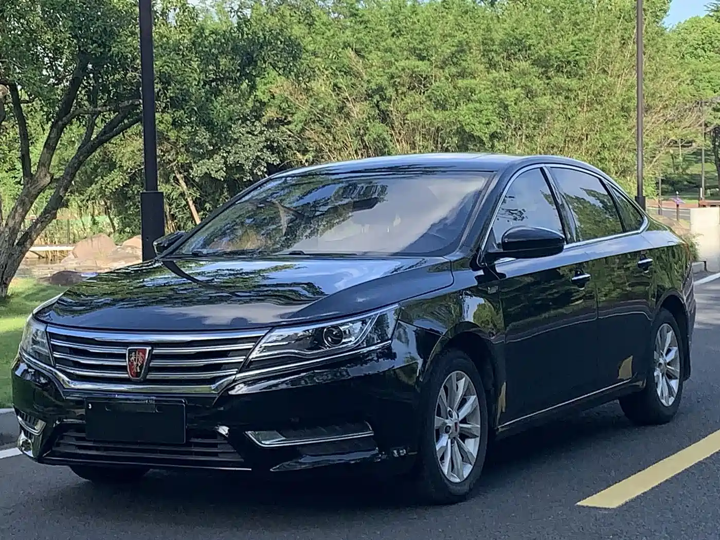 Roewe i6 2018 2017 20T Auto Internet Smart Enjoy Edition