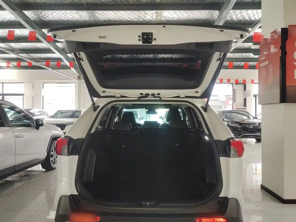 Toyota RAV4 Rongfang 2023 2.0L CVT FWD Style Plus Edition фото 19