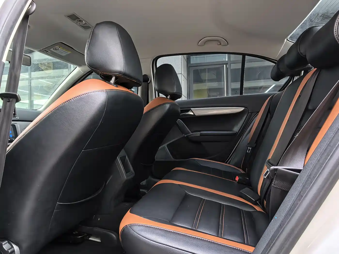Volkswagen Lavida 2013 1.6L Automatic Trend Edition фото 10