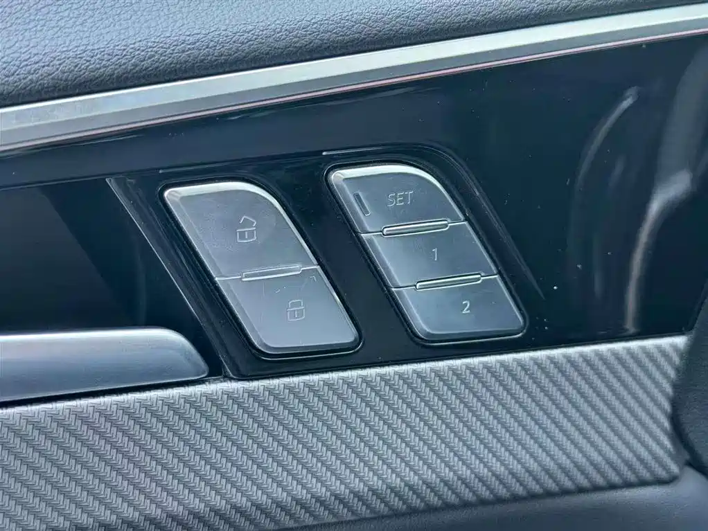 Audi A4L 2024 40 TFSI quattro RS Kit Speed Edition фото 9