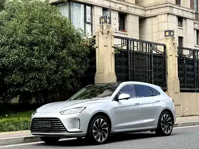 AITO M5