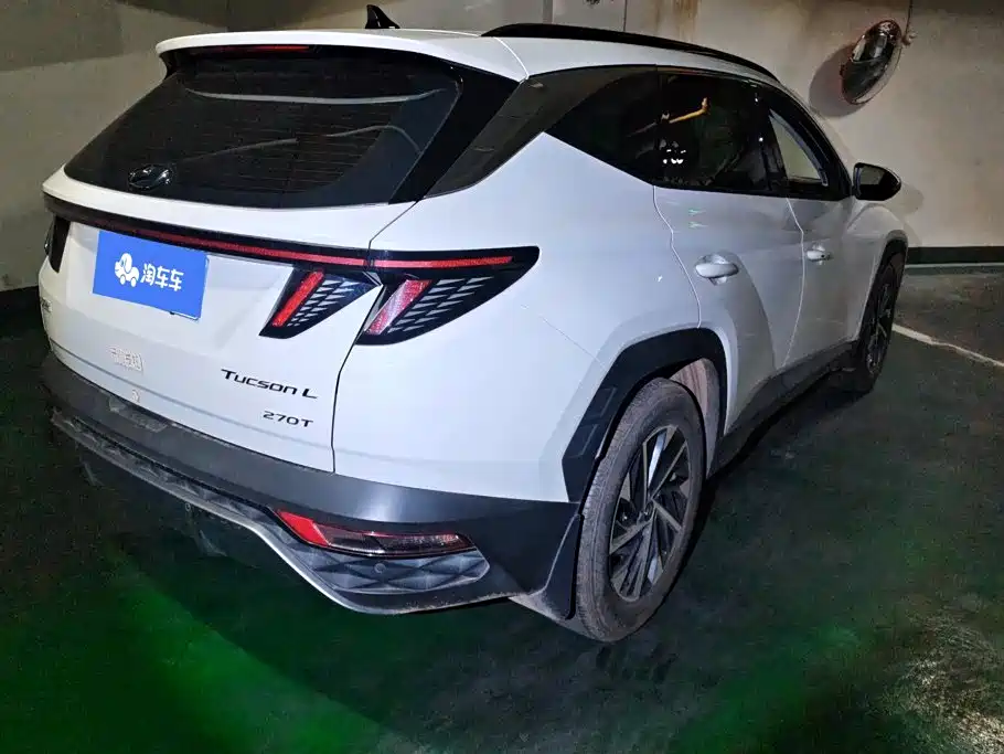 Фото 3 - Hyundai Tucson