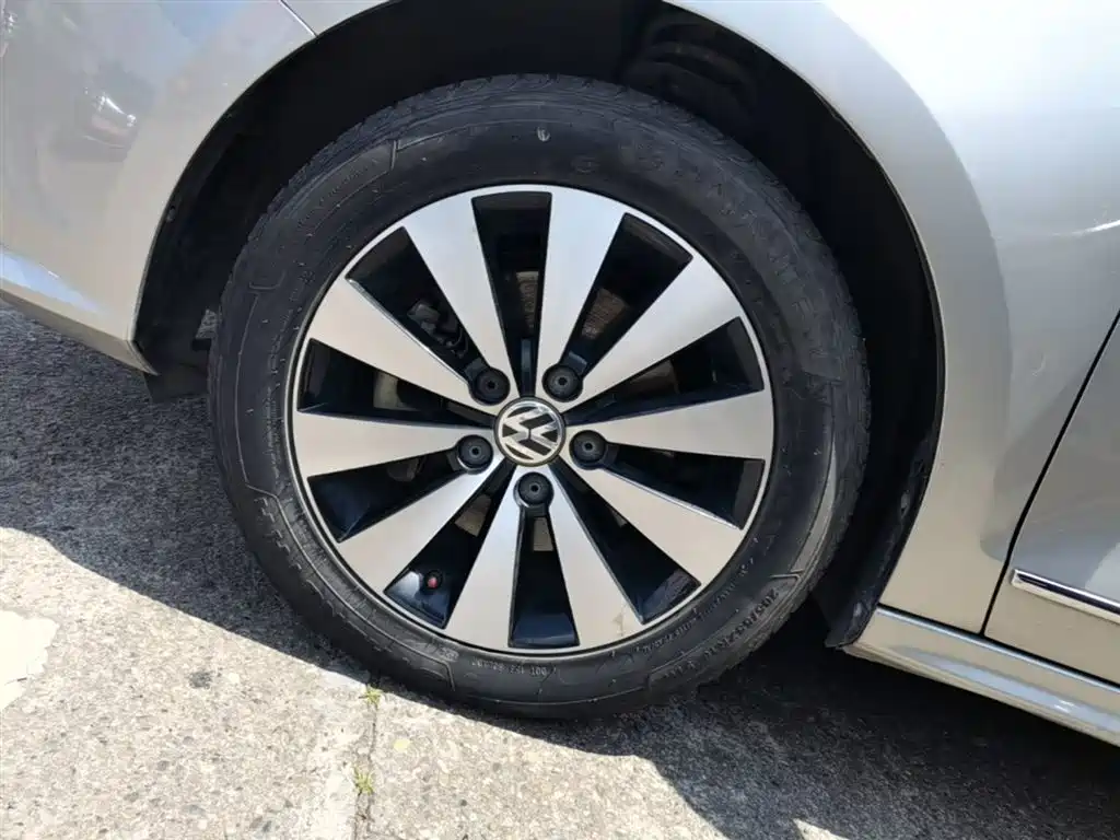 Volkswagen Sagitar 2017 230TSI Automatic Comfort фото 23
