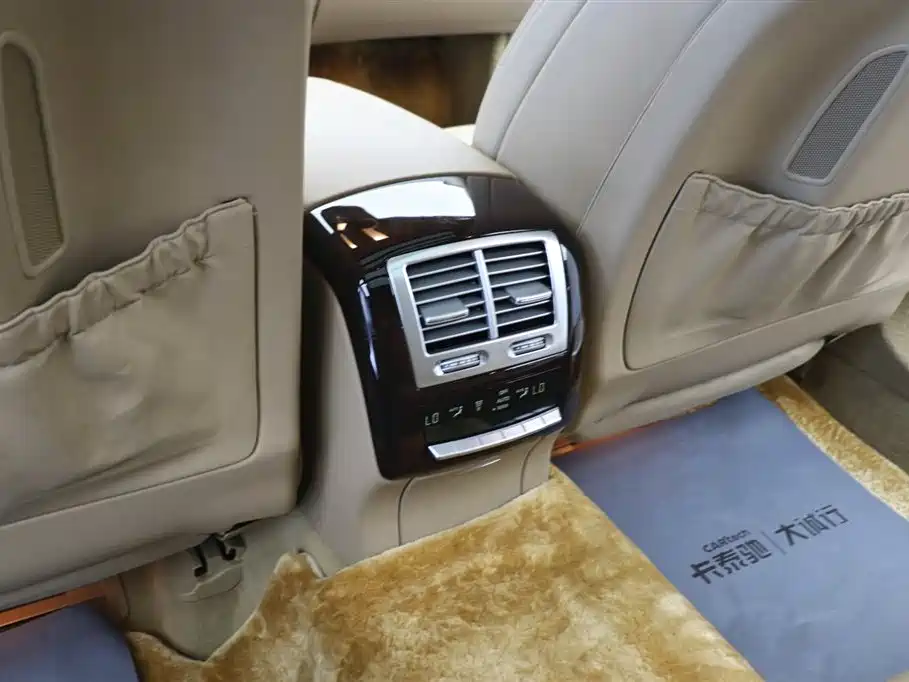 Mercedes-Benz S-Class AMG 2010 AMG S 65 фото 20