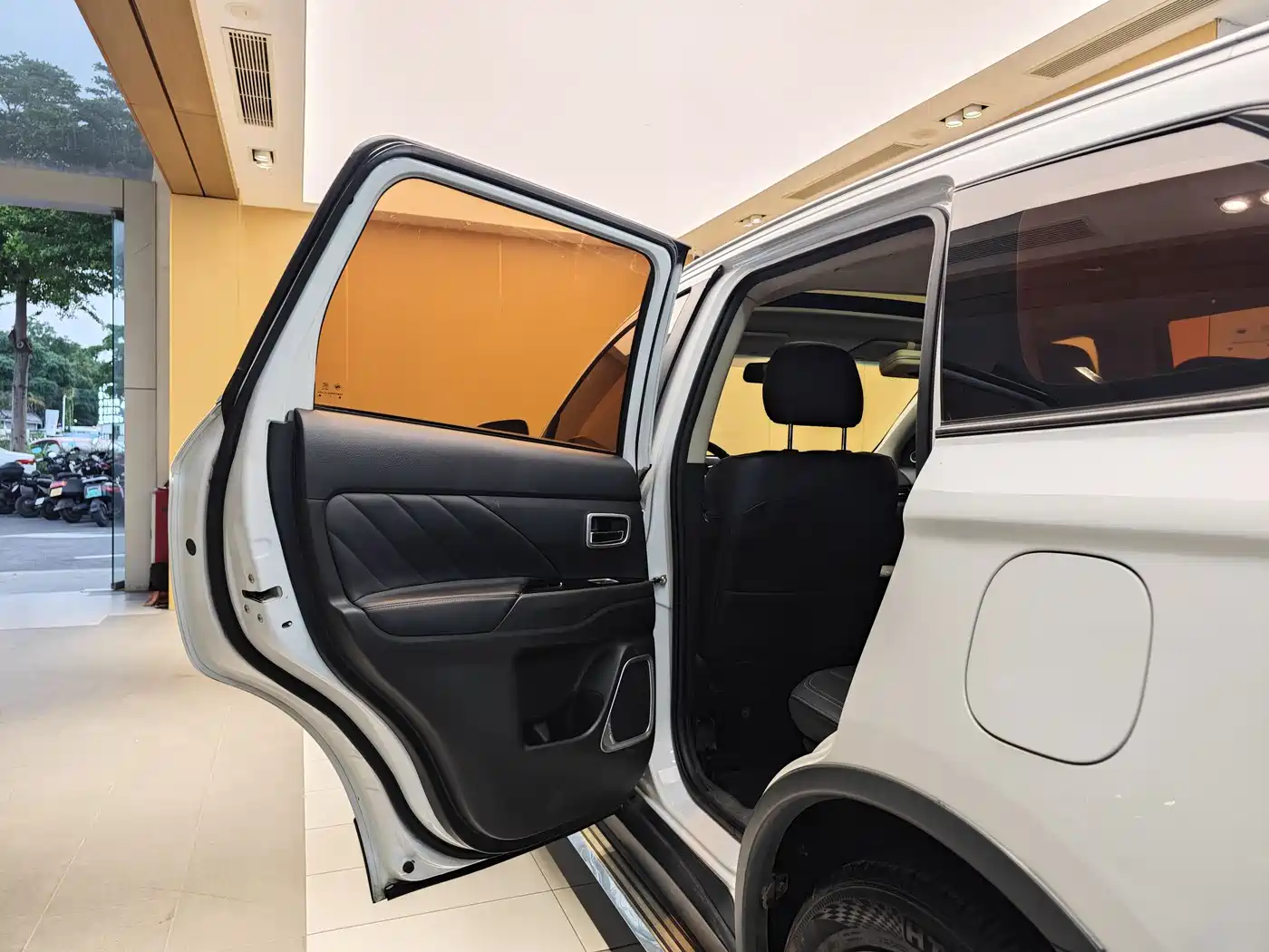 Mitsubishi Outlander 2019 2.0L 2WD Enjoy 5-Seater China VI фото 21