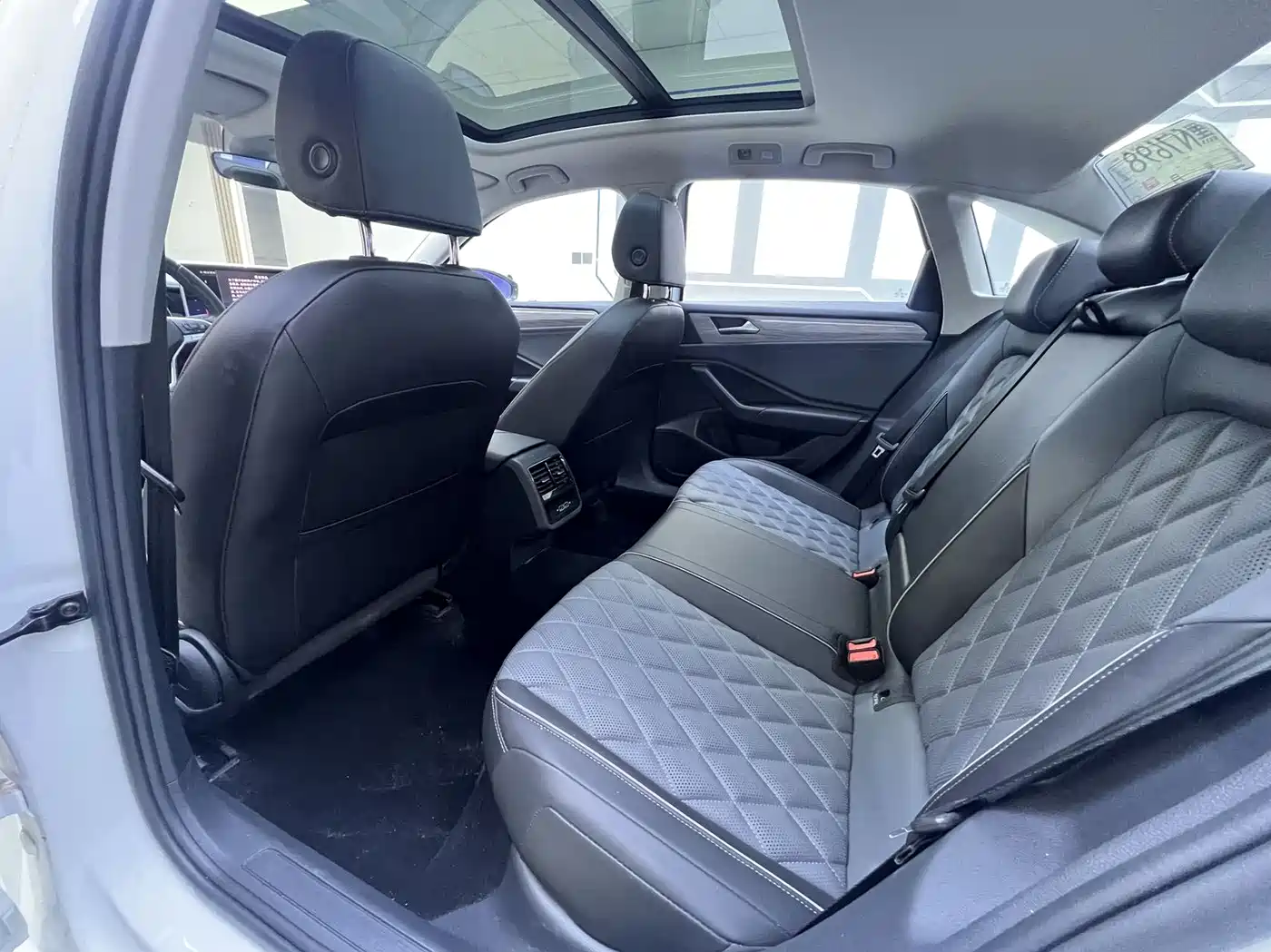 Volkswagen Sagitar 2023 Model Year 280TSI DSG Surpass Edition фото 8