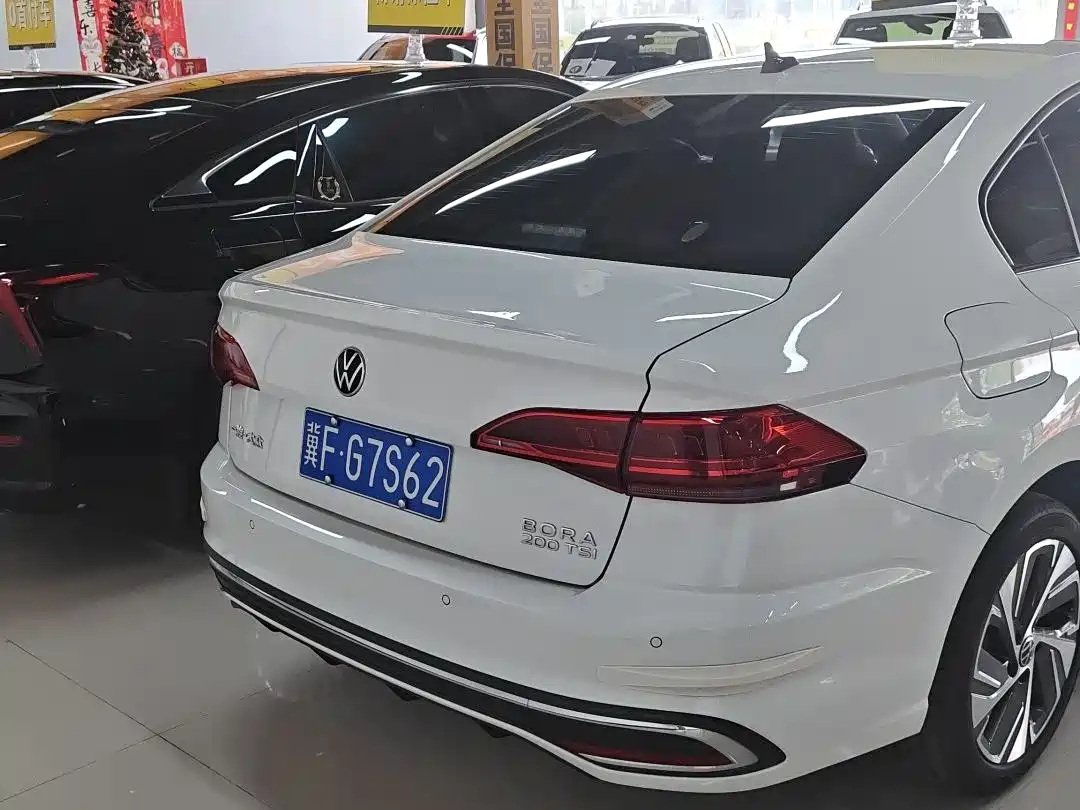 Volkswagen Bora 2025 200TSI DSG Joy Ride Navigation Edition фото 4
