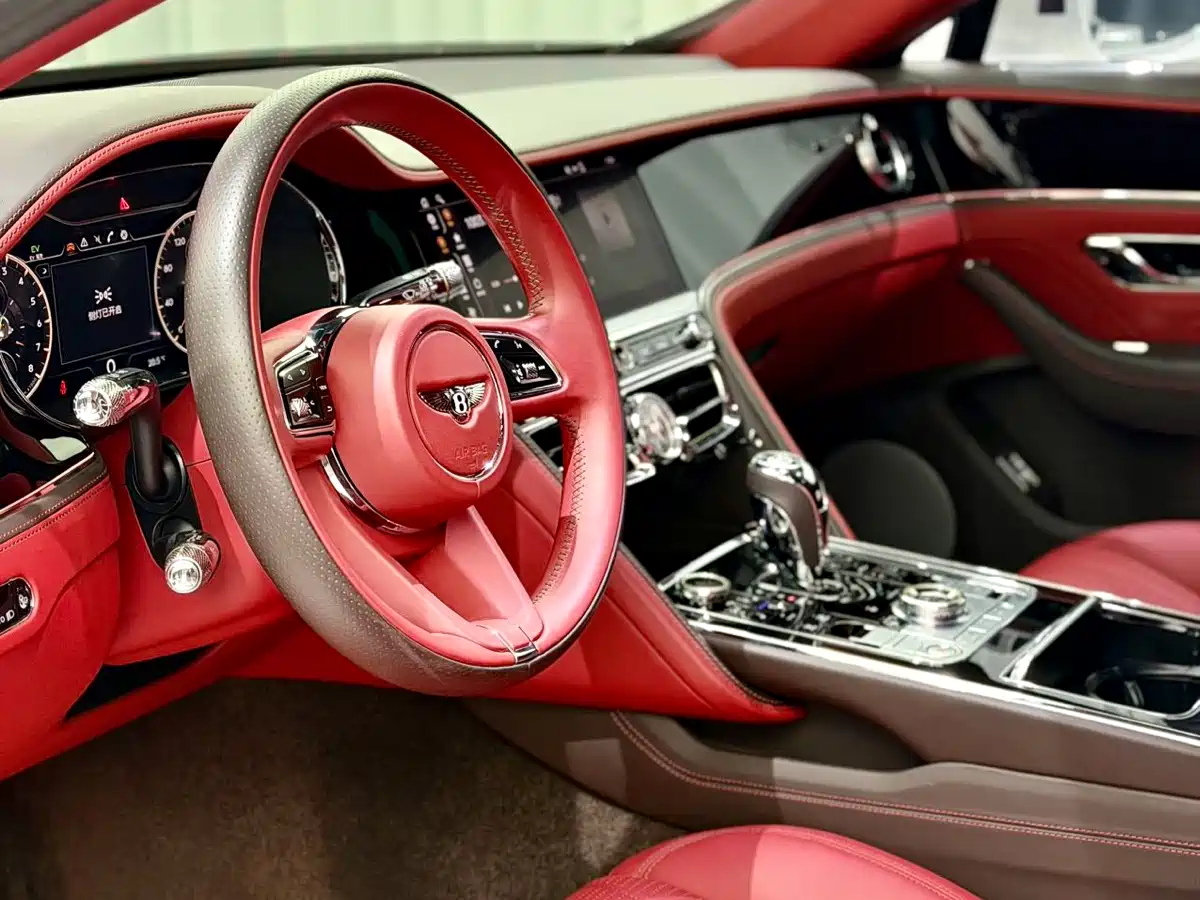 Bentley Flying Spur Plug-in Hybrid 2022 2.9T V6 Hybrid фото 13