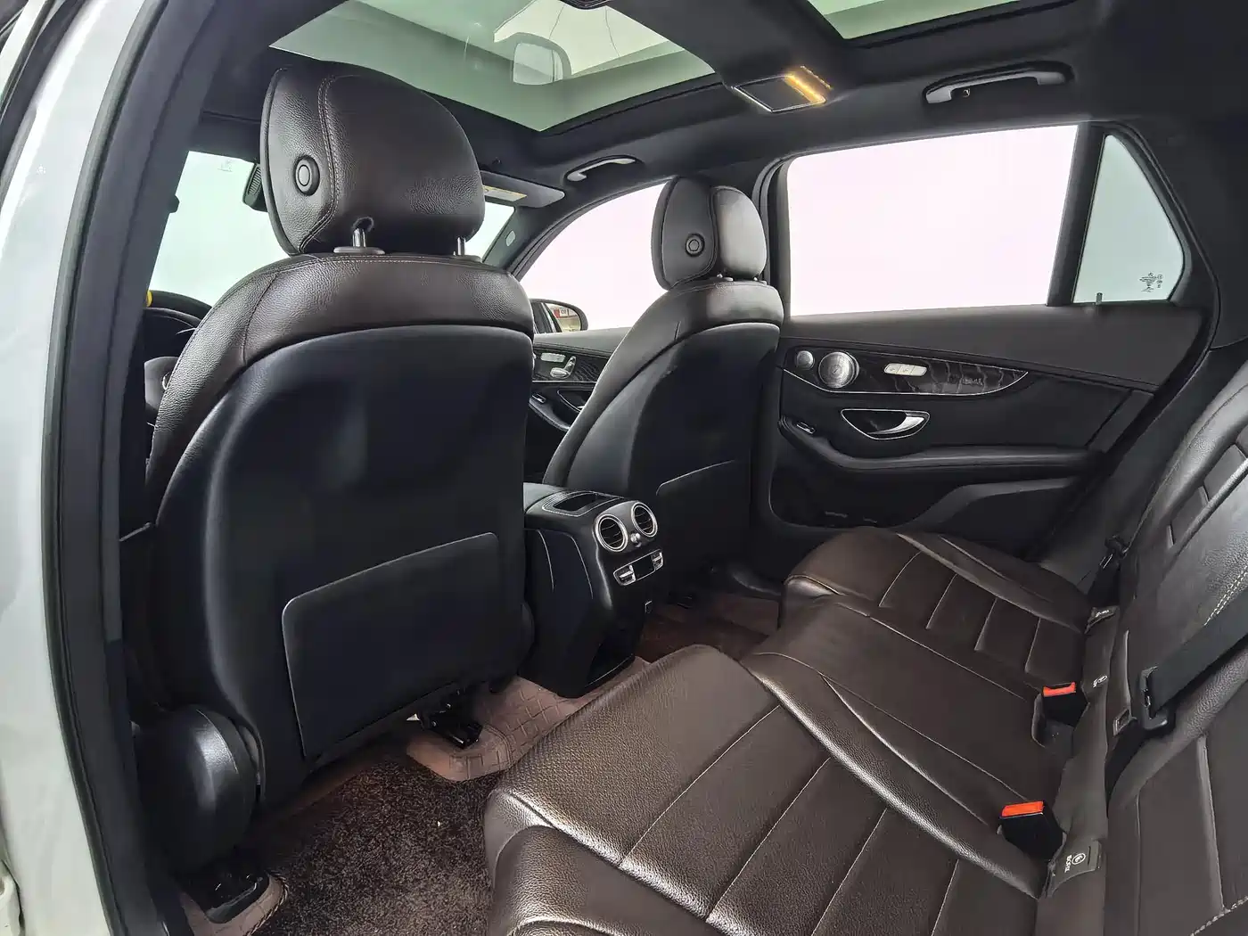 Mercedes-Benz GLC 2020 GLC 300 L 4MATIC Dynamic фото 13