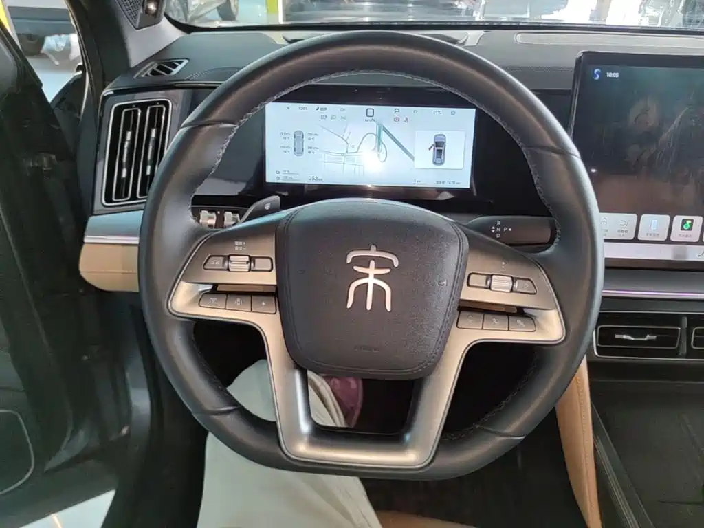 BYD Song L DM-i 2025 2026 DM-i Intelligent Driving Edition 135KM Base Model