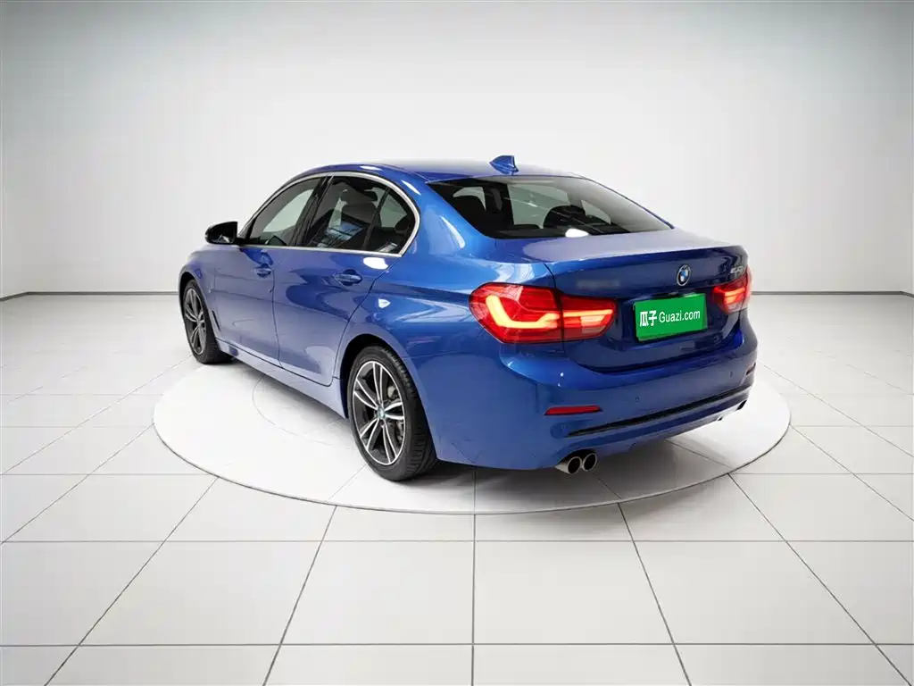 BMW 1 Series 2017 118i Sport фото 23