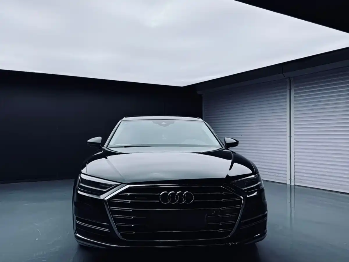 Audi A8 2022 A8L 50 TFSI quattro Comfort Collector's Edition фото 6