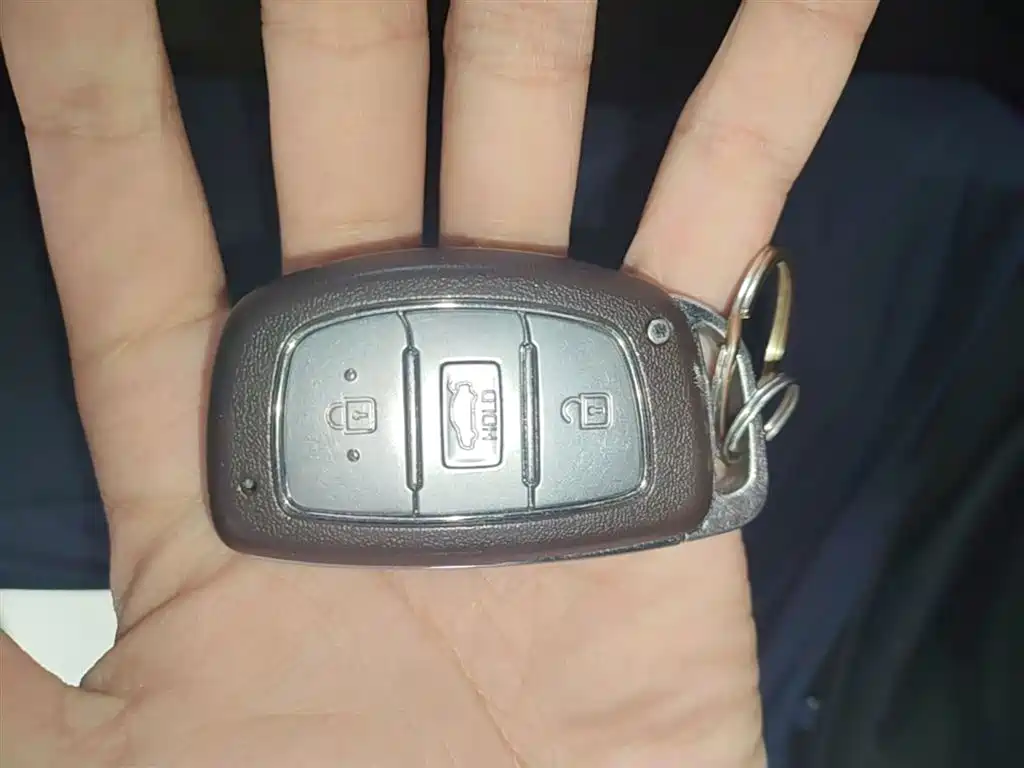 Hyundai Elantra 2016 Model 1.6L Automatic Smart Elite фото 9