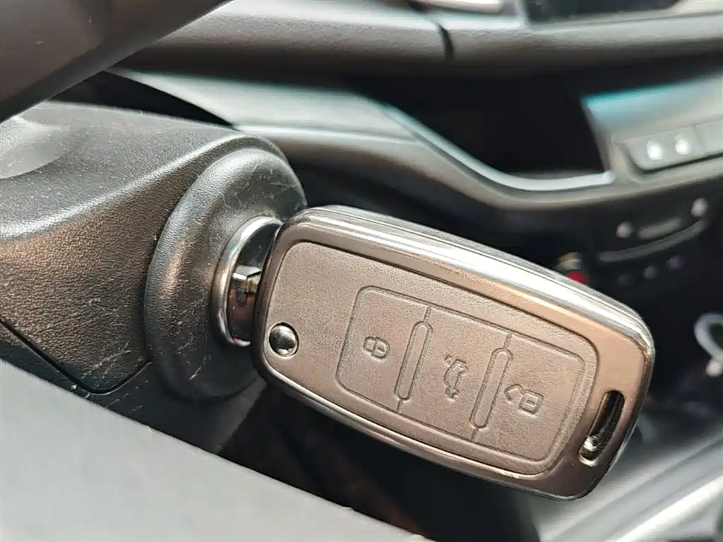 Buick Excelle 2018 18T Automatic Elite фото 9