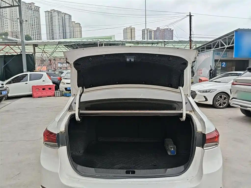 Buick Excelle 2018 18T Automatic Elite фото 19