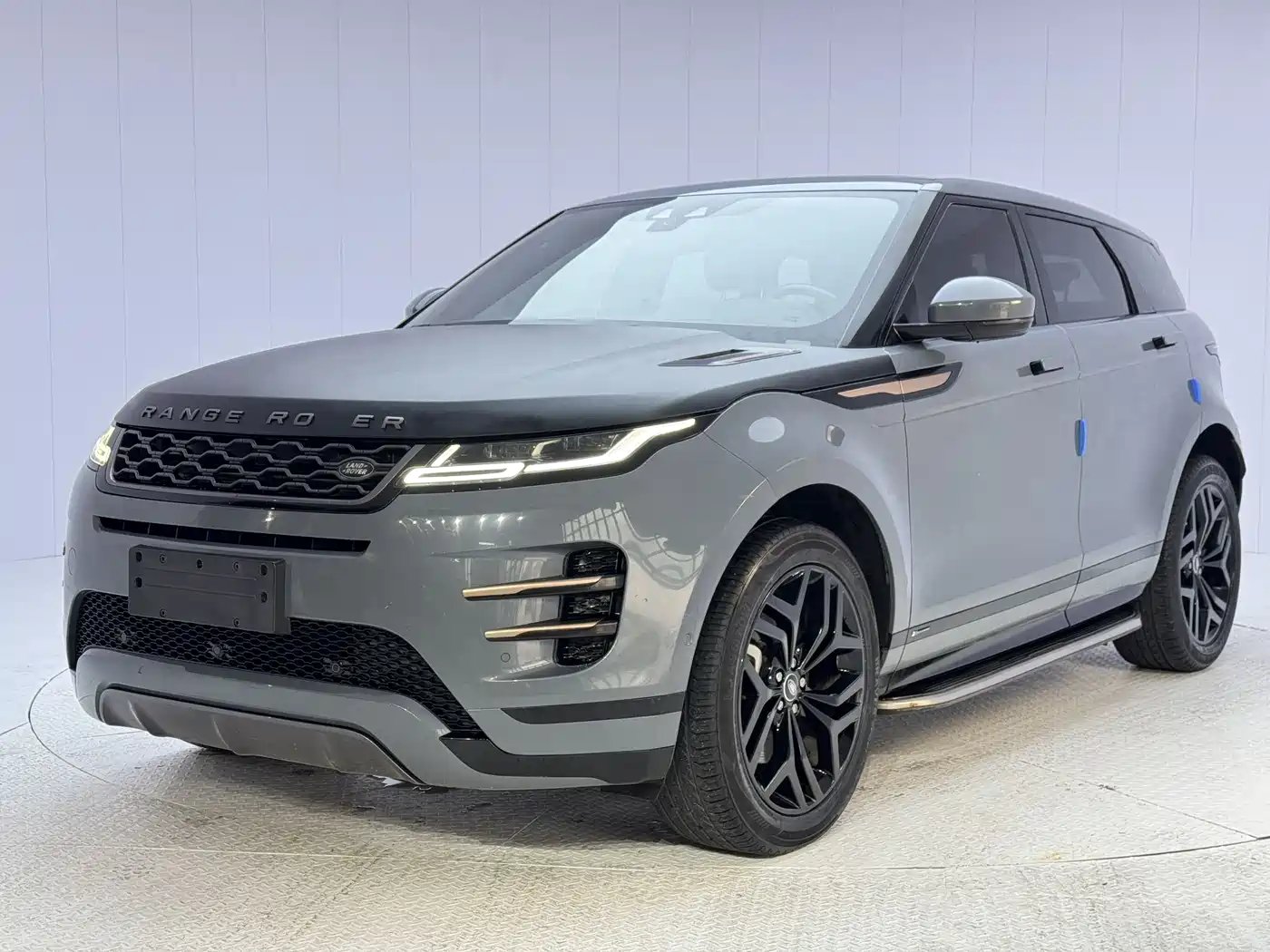 Land Rover Range Rover Evoque 2020 Model 249PS R-DYNAMIC S Gloss Black Sport Edition фото 25